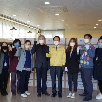 코로나19 극복 위한 사랑나눔 간편식 제작 이미지